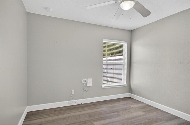 Building Photo - 37 Burnside Dr