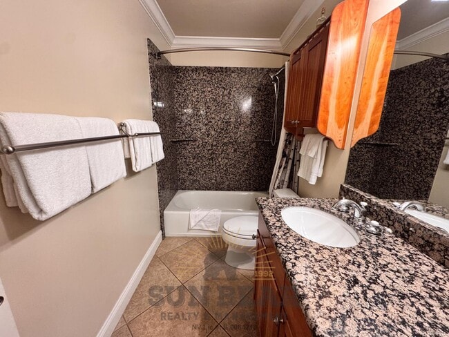 Building Photo - 2 Bedroom Furnished Condo in Incline w Carport (IM8)