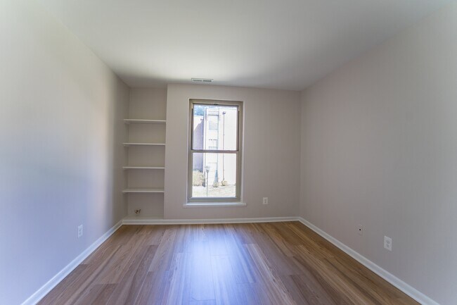 Building Photo - 8308 Tobin Rd