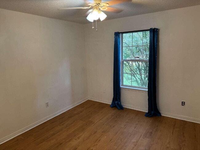 Building Photo - 3613 Burton Cir