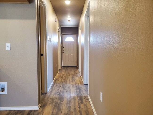 Building Photo - Limited-Time Move-In Special — $500 Off Your First Month’s Rent!