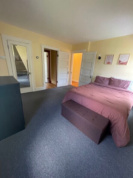 Bedroom 2 - 54 Allen St