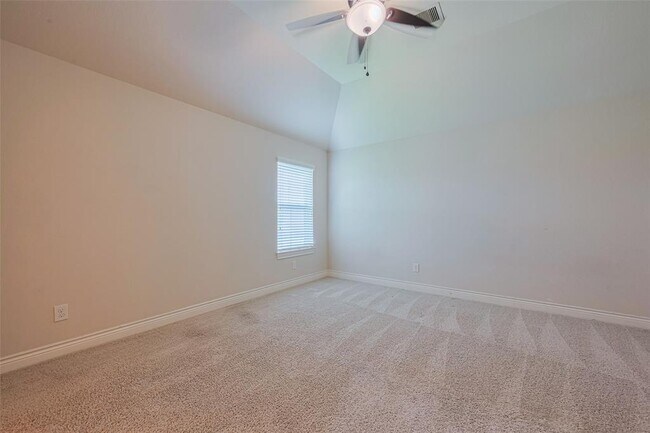 Building Photo - 27906 Colonial Point Dr