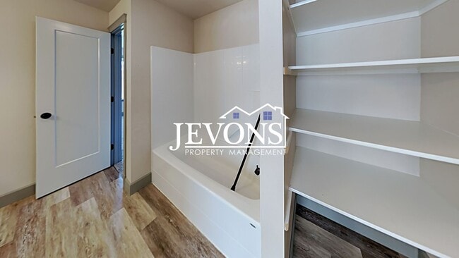Building Photo - $500 Rent Credit - Spacious 4-bedroom home...