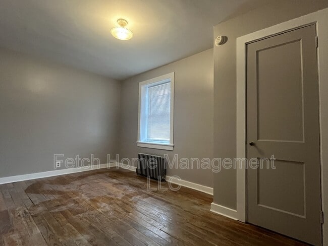 Building Photo - 414 New St