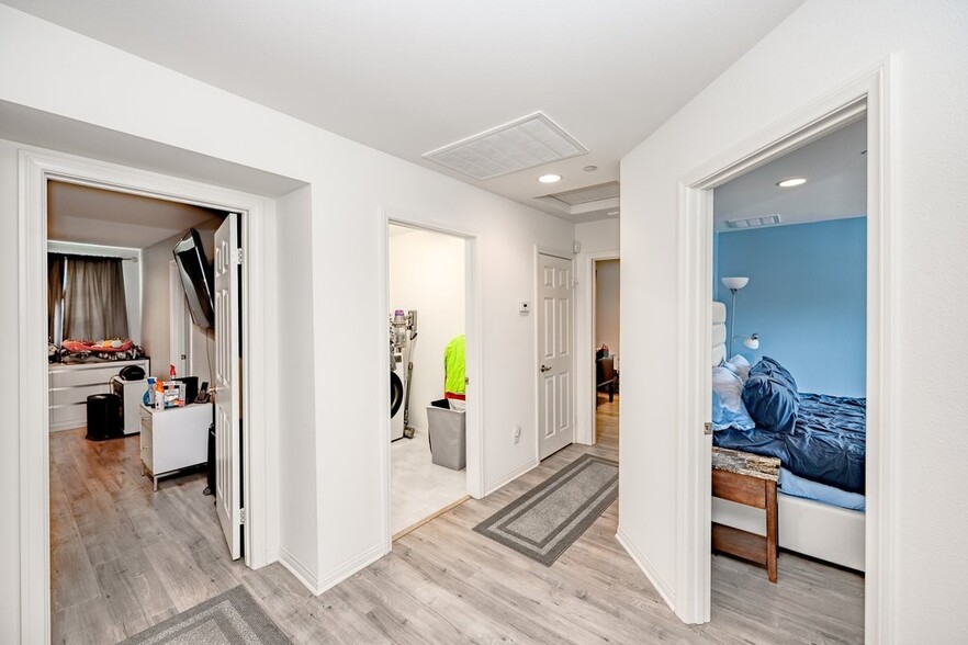 Building Photo - 2619 Candleberry Way