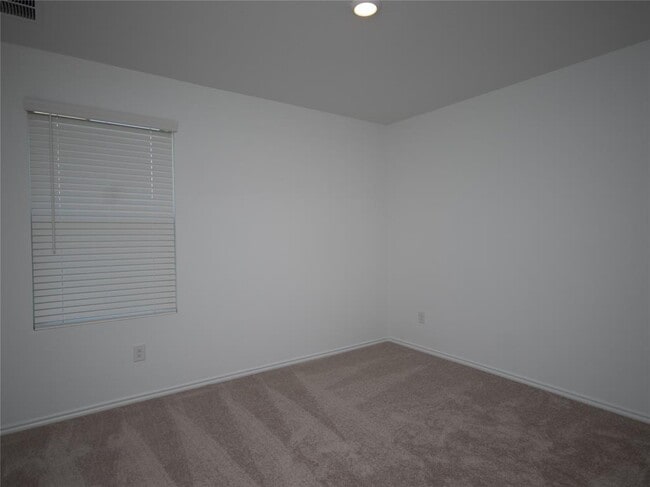 Building Photo - 204 Burt Rainey Ln