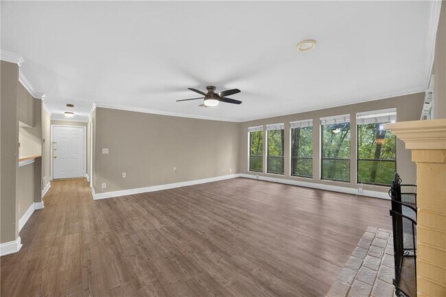 Building Photo - 123 Warm Springs Cir