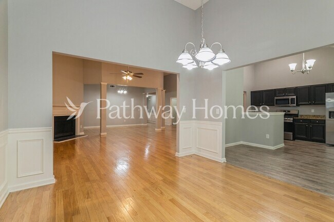 Building Photo - 4501 Holliday Rd