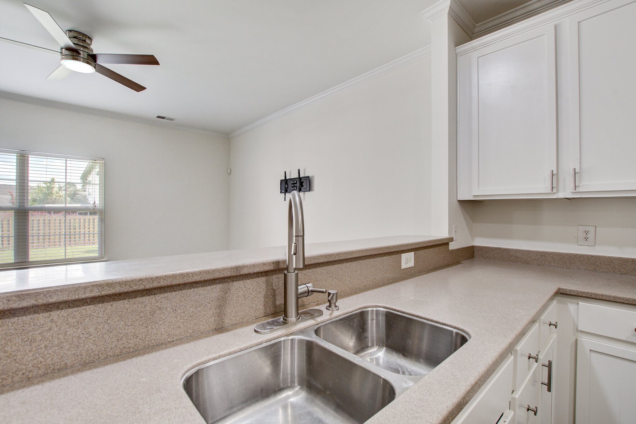 Building Photo - 106 S Lamplighter Ln