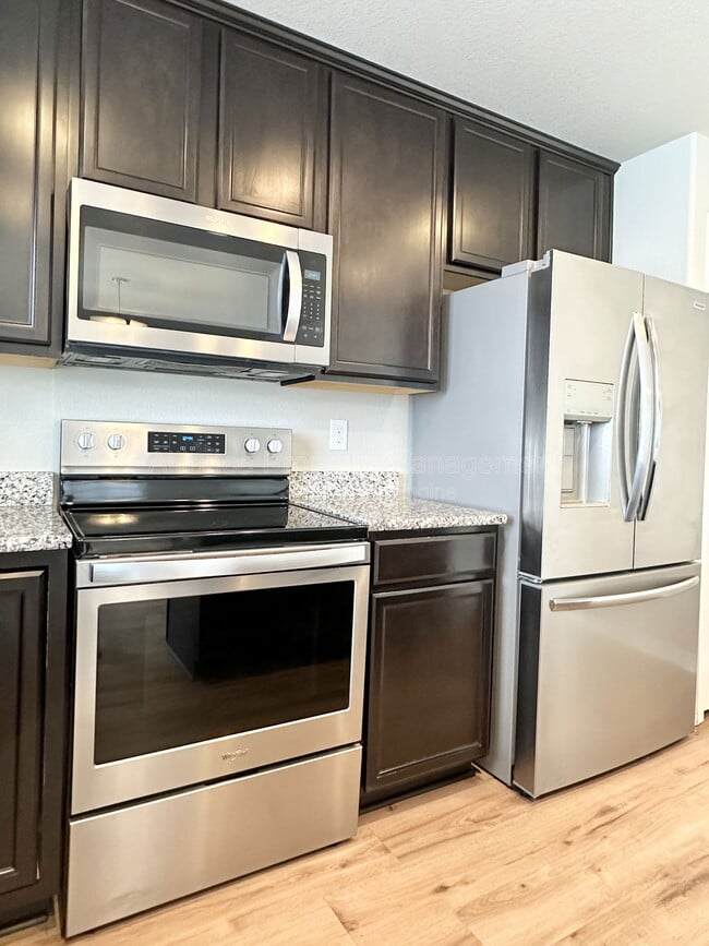 Building Photo - 6039 Jorie Rd