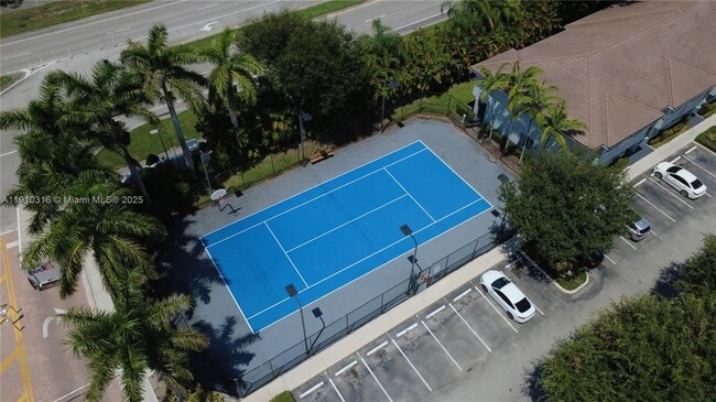 Building Photo - 3717 Sonoma Dr