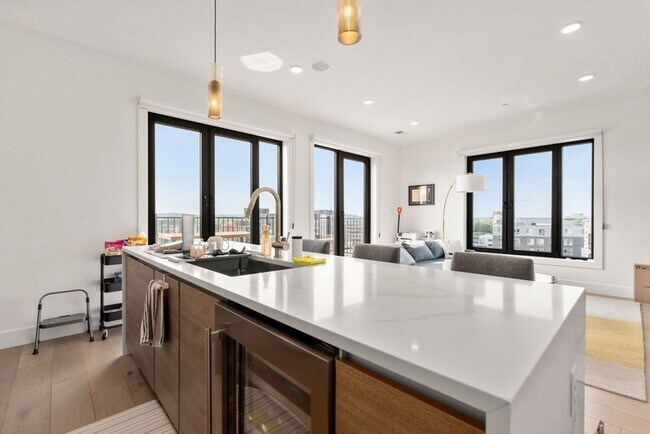 Building Photo - 30 Penniman Rd