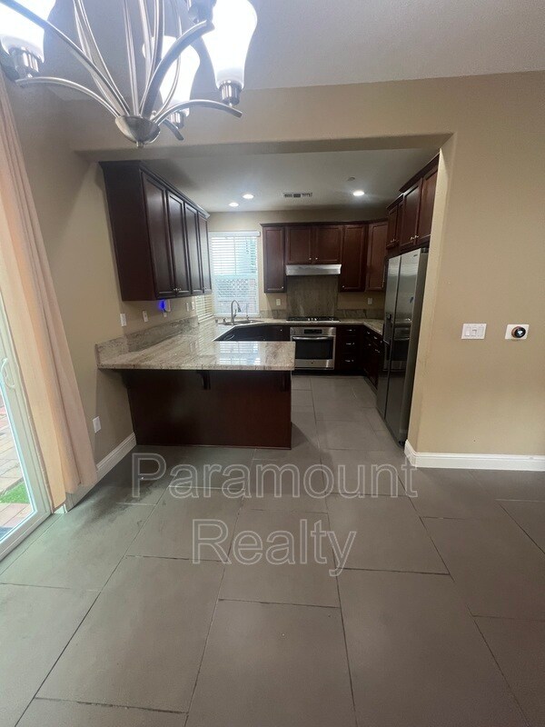 Building Photo - 3203 Vittoria Loop