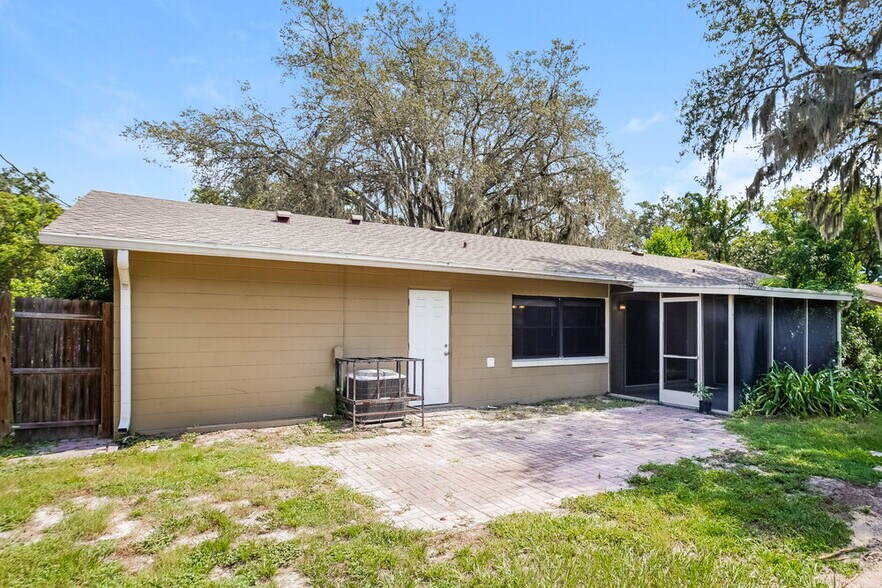 Building Photo - 5418 Ashmeade Rd