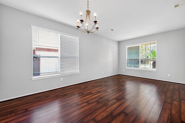 Building Photo - 4815 Claymill Ct