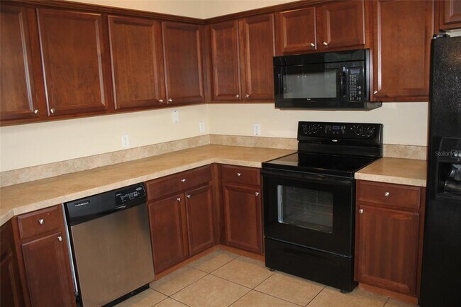 Building Photo - 6432 S Goldenrod Rd