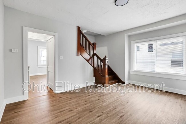 Building Photo - 74 N Powell Ave