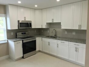 Building Photo - 17024 89th Pl N