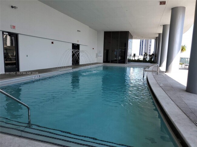 Building Photo - 1600 NE 1st Ave