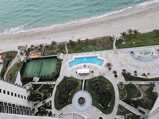 Building Photo - 19111 Collins Ave