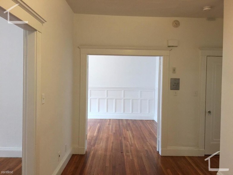 Building Photo - 81 Winchester St