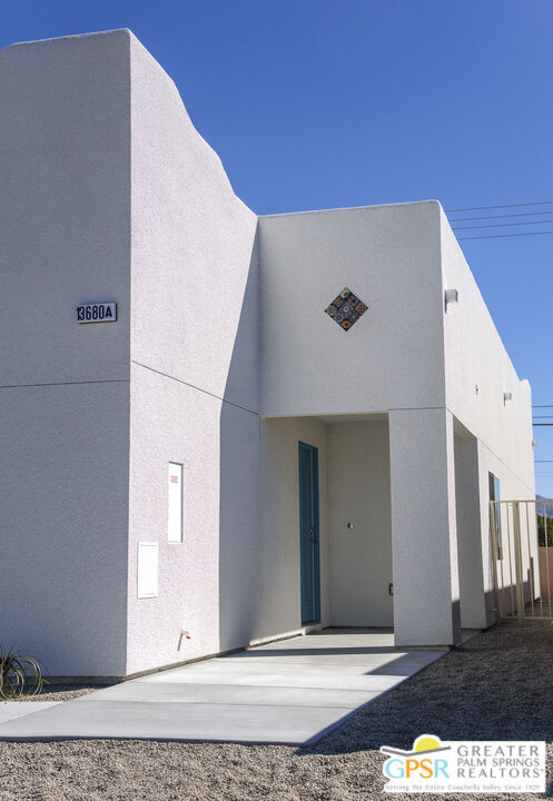 Building Photo - 13710 Cuyamaca Dr