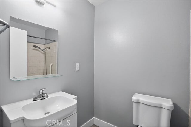 Building Photo - 8391 Valencia Dr