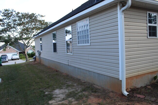 Building Photo - 789 Michelle Ct