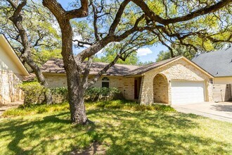 Building Photo - Gorgeous 3 Bedroom, 2 Bathroom Home in Aus...