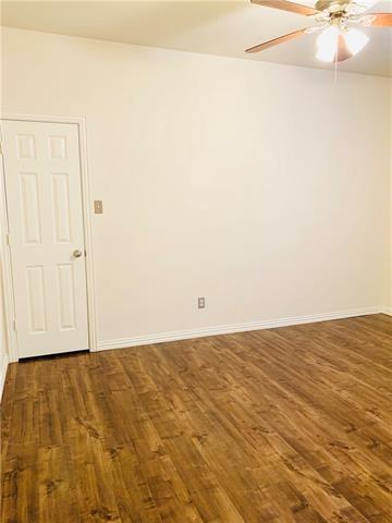 Building Photo - 1505 Somerset Dr