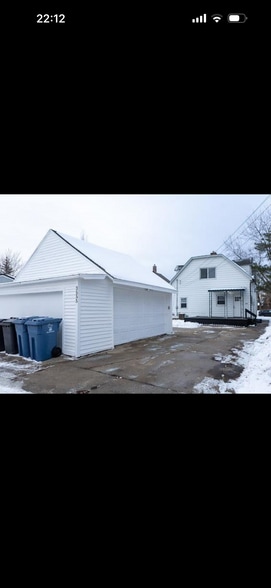 Building Photo - 3555 Humboldt Ave N