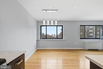 Building Photo - 1300 S Arlington Ridge Rd