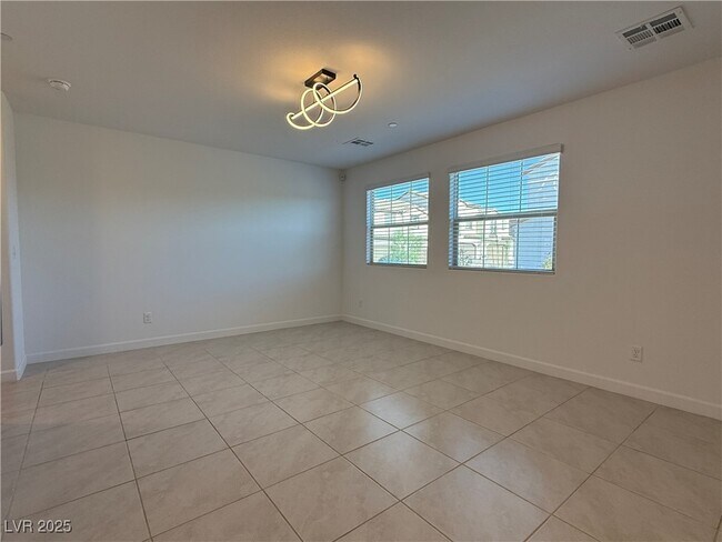 Building Photo - 901 Jigglypuff Pl