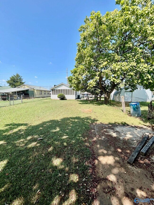 Building Photo - 4718 Meridian St N