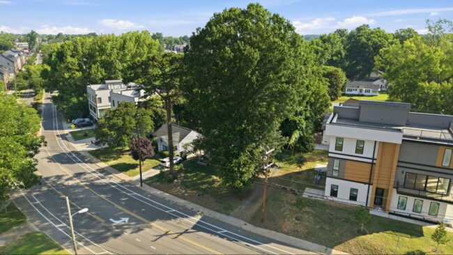 Building Photo - COMING SOON! Fully Furnished 2-Bedroom Home Near Charlotte’s Top Attractions