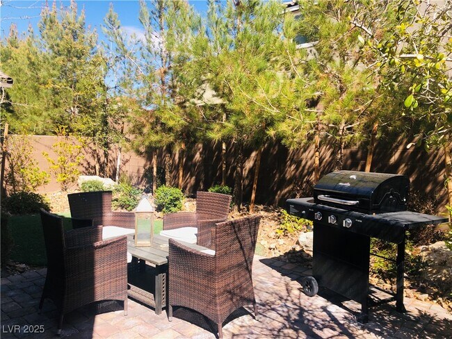 Building Photo - 7108 Adrian Peak St