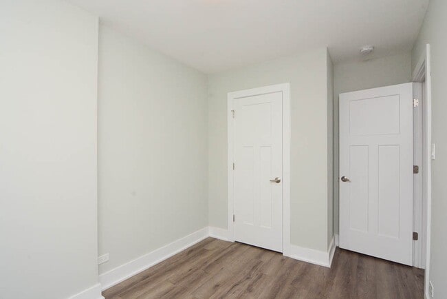 Building Photo - 730 St Johns Ave