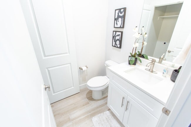 Building Photo - Villa 51e