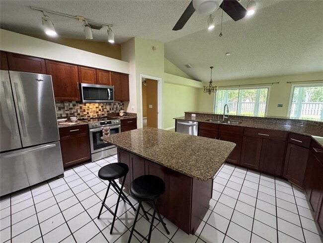 Building Photo - 4750 Hamlets Grv Dr