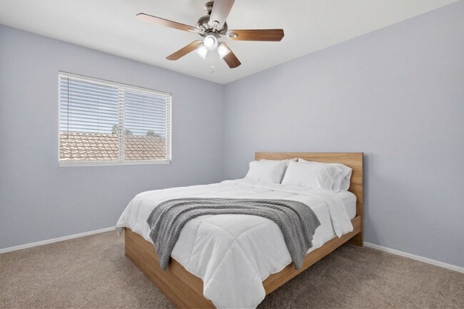 Building Photo - Gilbert Living with Private Pool