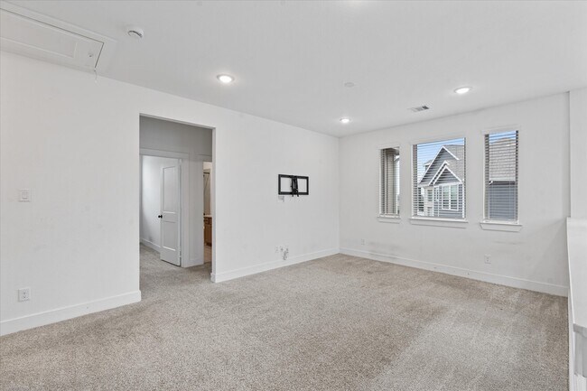 Building Photo - 23831 Oriole Vly Trl