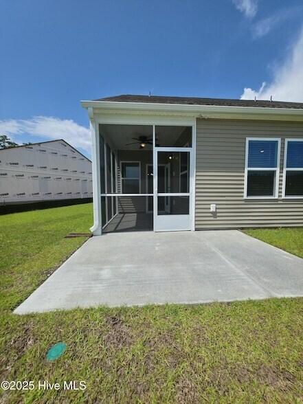 Building Photo - 344 Eagle Claw Dr