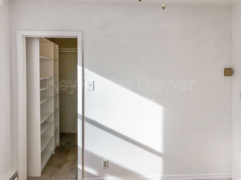 Building Photo - 4631 Clay St