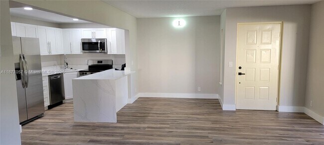 Building Photo - 4829 Sable Pine Cir