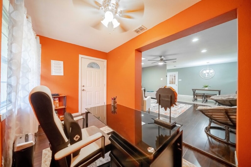 Building Photo - 1703 Monaco Dr