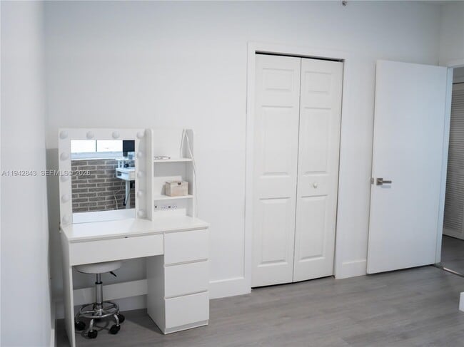 Building Photo - 6670 NW 114th Ave