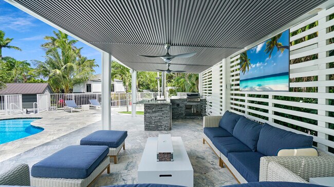 Building Photo - 2249 Lazy Ln
