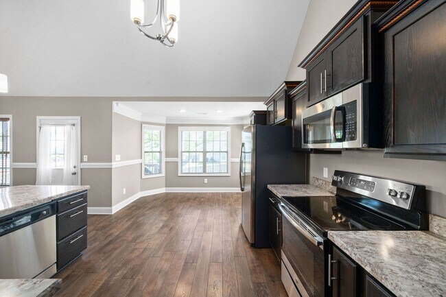 Building Photo - 515 Sourwood Dr