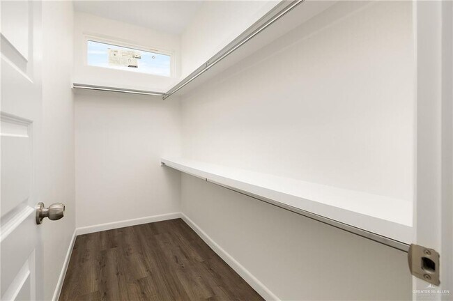 Building Photo - 24 N 28th St